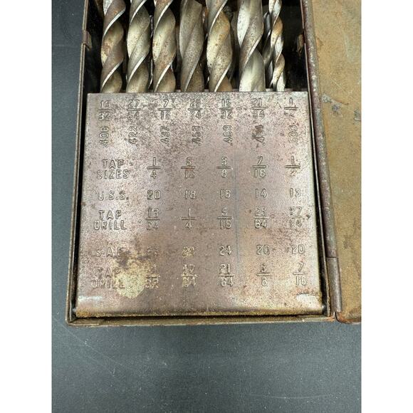 VINTAGE 1930s HUOT INDEX Drill Bit Metal Storage Box -16 bits only - Picture 5 of 8